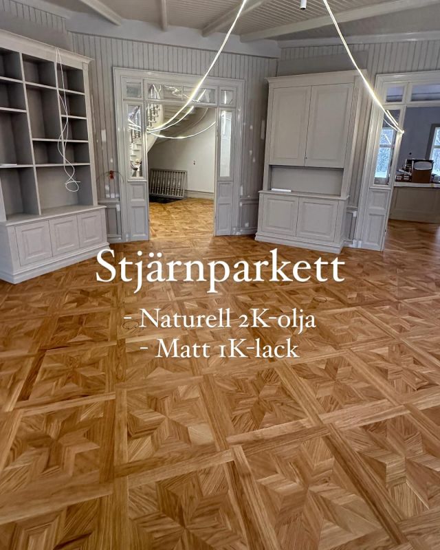 Dammfri golvslipning i vacker sekelskiftes-villa 🏠 

@fermenfermen @golvslipare.bygg1vast